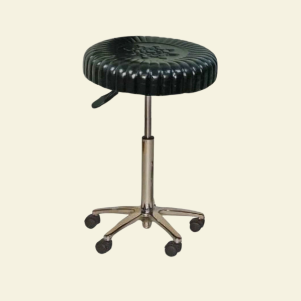 The RBC-144 is a sleek, durable, and highly functional salon stool designed to provide comfort and ease of use. With an ergonomic design and sturdy construction, this stool is ideal for use in salons, spas, and professional workstations.